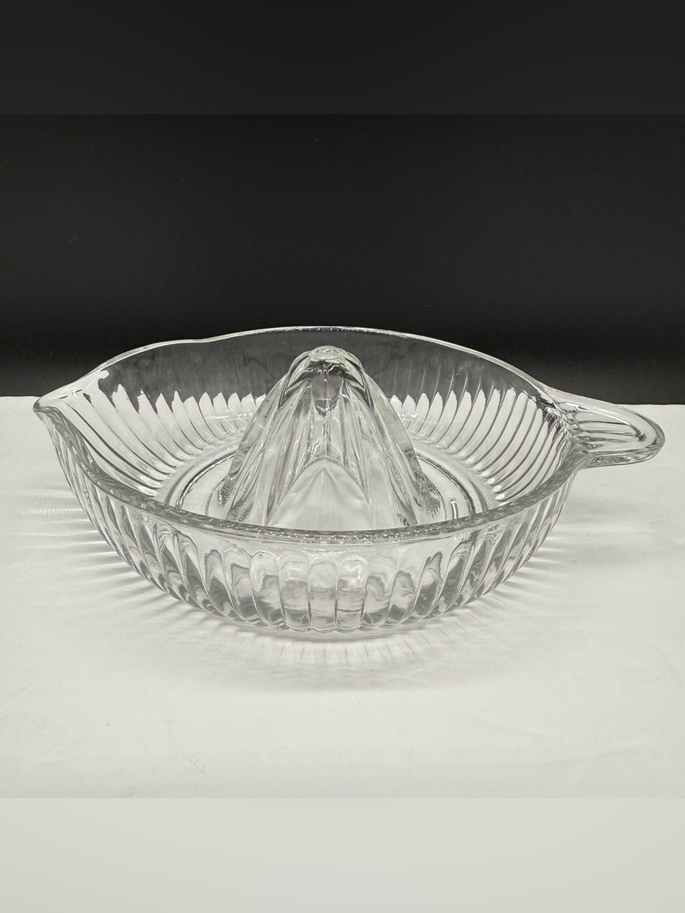 VINTAGE Clear Glass Juicer Hand Reamer Citrus Orange Pour Spout 8" 1930’s